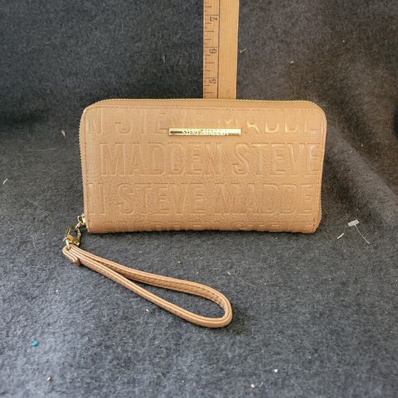 Steve Madden Handbags - Steve Madden wallet‎ embossed tan